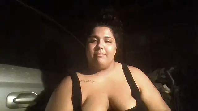 1n0nlythroat's Live XXX Chat