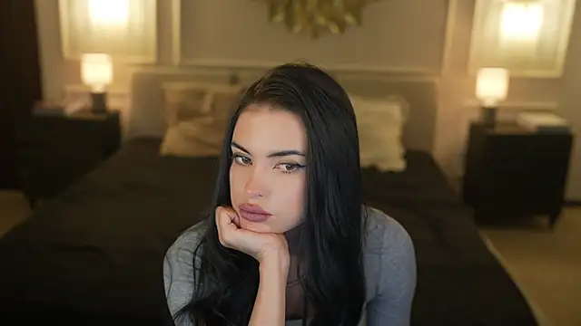 Tina_Breeze – Live XXX-chat