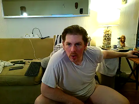 Chat XXX en directo de 9VOLTT