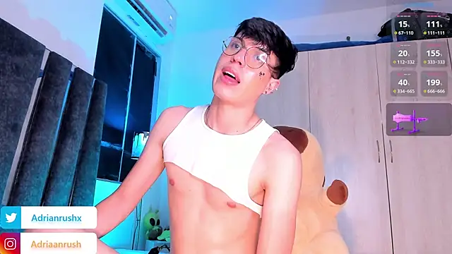 AdrianRushx Chat XXX in diretta