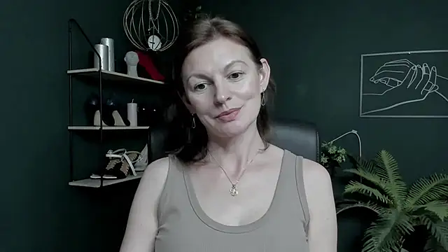 XXX chat uživo modela VivianWILD