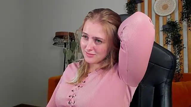 Chat XXX en directo de EllaBells