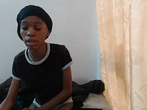 PetiteBarbie_05's Live XXX Chat