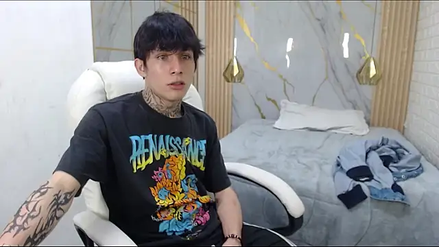 Cry_thereal Chat XXX in diretta