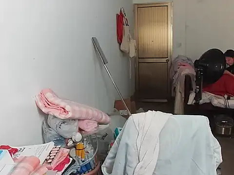 RebelAura 라이브 XXX 채팅