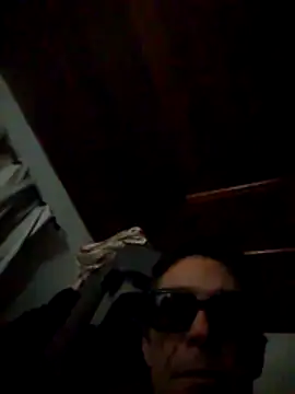 KikoKratos Webcam Show