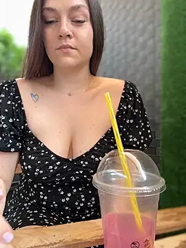 Živý XXX chat CrazyTori