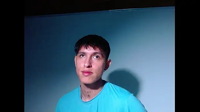 Chat +18 de rowanbig ao vivo