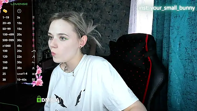 Živý XXX chat Your_small_bunny