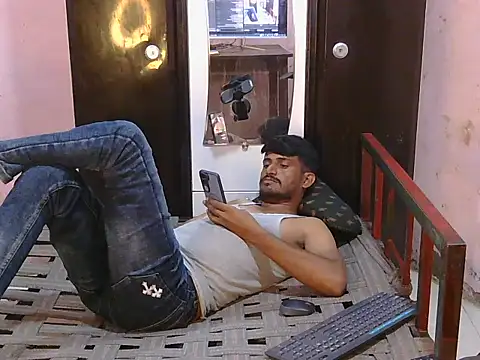 دردشة HotXKrish الجنسية المباشرة