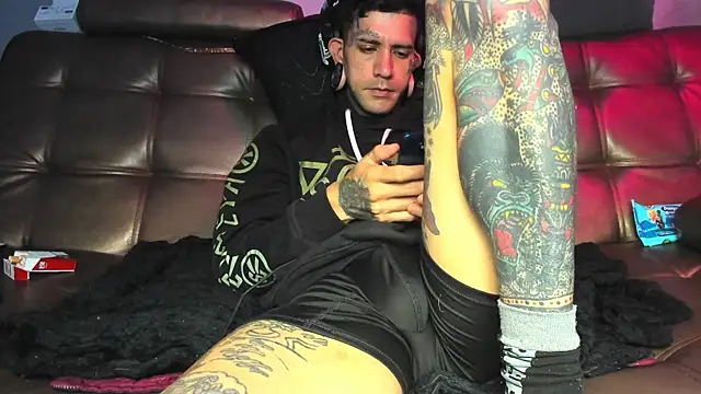 Chatroom XXX en direct de jhonny__ackerman