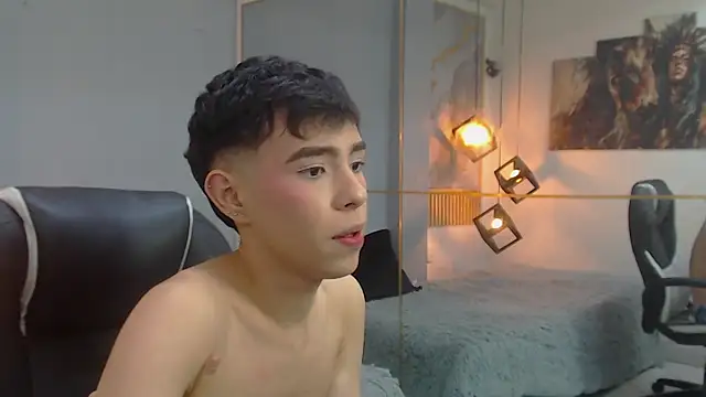 Chat +18 de ash_ka ao vivo
