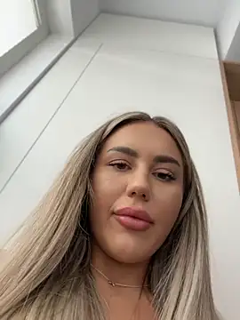BarbieDoll13n Live XXX chat