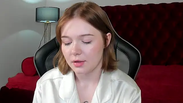 ElinaVale's Live XXX Chat