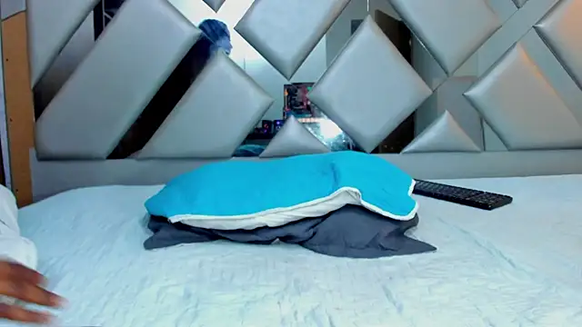 Živý XXX chat Nahomi-Hill
