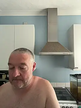 Chatroom XXX en direct de BritishRugbyDaddy