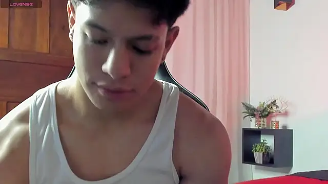 TonyPetrovjs' Live XXX Chat