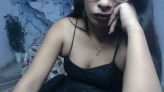Czat XXX na żywo – Deevisha-queen