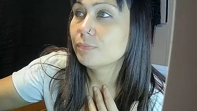 Yourfetishhh Chat XXX in diretta