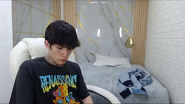 Chat +18 de Cry_thereal ao vivo