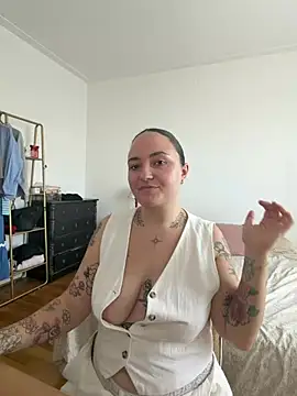 Онлайн чат XXX Les12coupsdeminuit