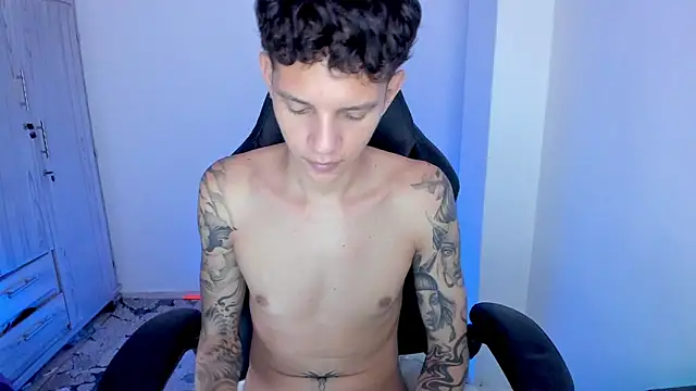 tylerrnova Live XXX-chat