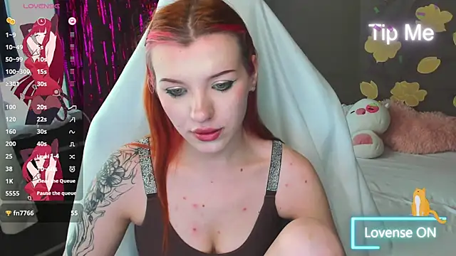 MeganNewCat Adlı Modelin Canlı XXX Sohbeti