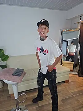 XXX chat uživo modela Darwinstark_