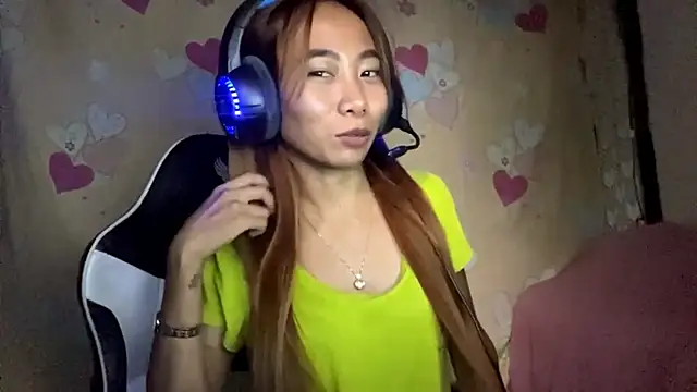 PiaSwida's Live XXX Chat