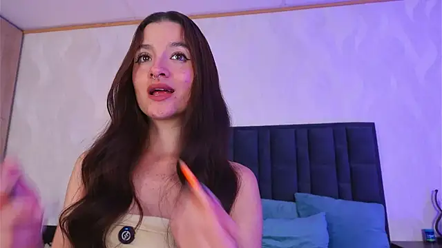 LucyFlame's Live XXX Chat