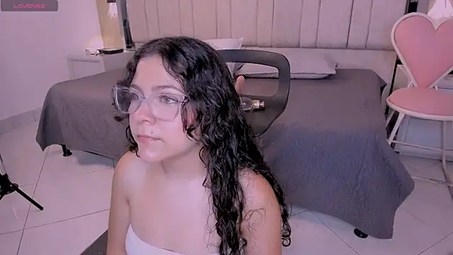 LilithBloom7's Live XXX Chat