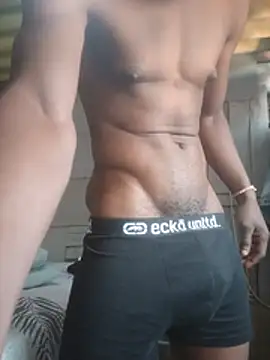 DeanDaddy Adlı Modelin Canlı XXX Sohbeti