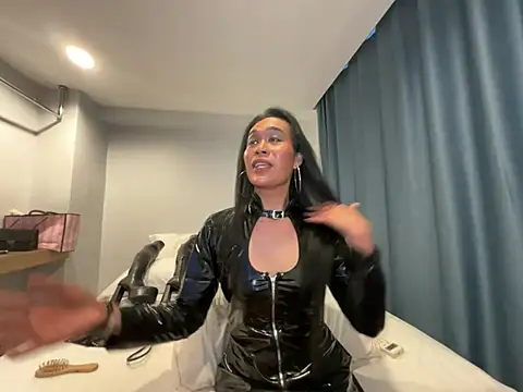 UrDominatrixa_ashley28 Show in webcam