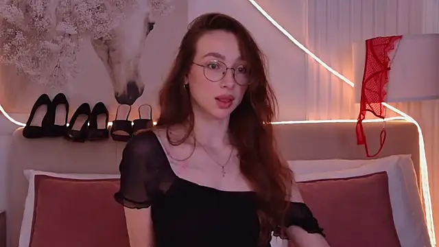 צ'אט XXX בשידור חי של Emily_Simon