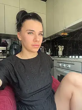 Queen_of_pain Adlı Modelin Canlı XXX Sohbeti