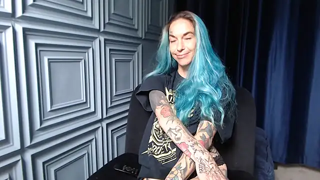 RavenryderUK live XXX chat