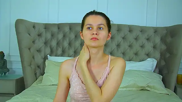 JuliettaTiffani's Live XXX Chat