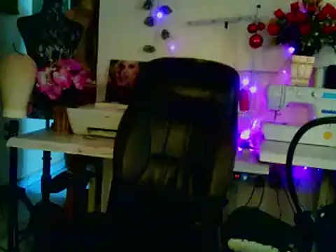 Anaconda2350 live XXX chat