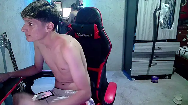 Pablito_Junior11 XXX чат на живо
