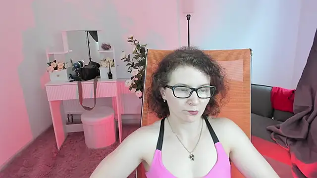 AureliaGleam's Live XXX Chat