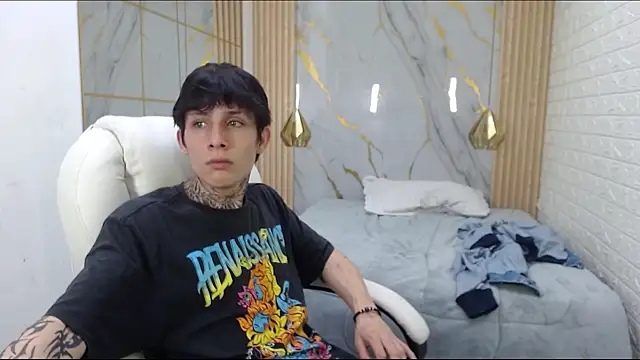 XXX chat uživo modela Cry_thereal