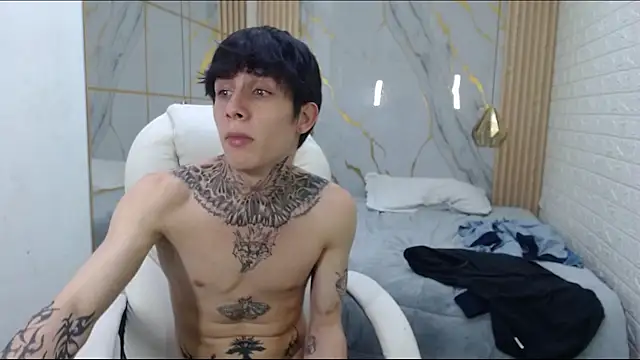 Chatroom XXX en direct de Cry_thereal