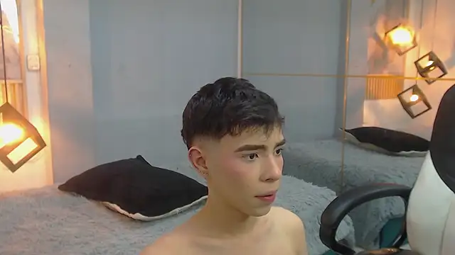 Chat XXX ao vivo de ash_ka