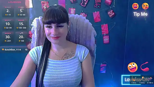 Chatroom XXX en direct de Violla_My