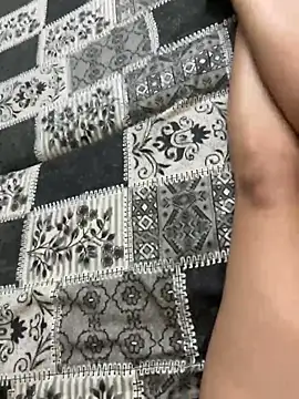 indianshycouple's Live XXX Chat