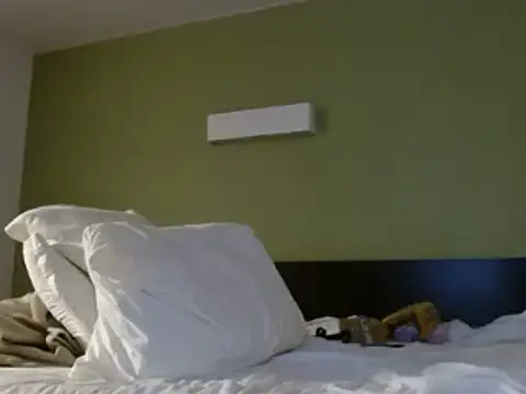 Numba1dad_: διαδικτυακό σόου στην κάμερα