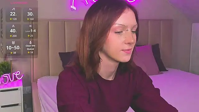 Nelly-May Chat XXX live