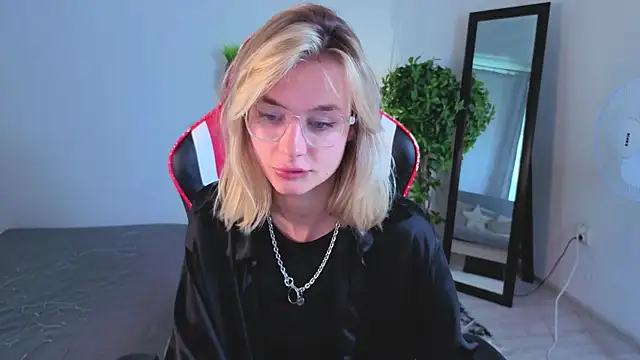 Chat XXX en directo de NoraMoreau