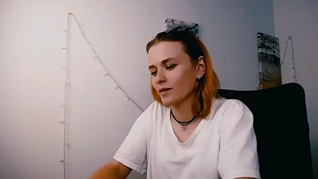 PeppyMia Chat XXX in diretta