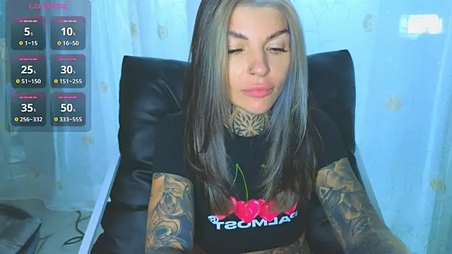 XXX chat uživo modela tattooedBabyy